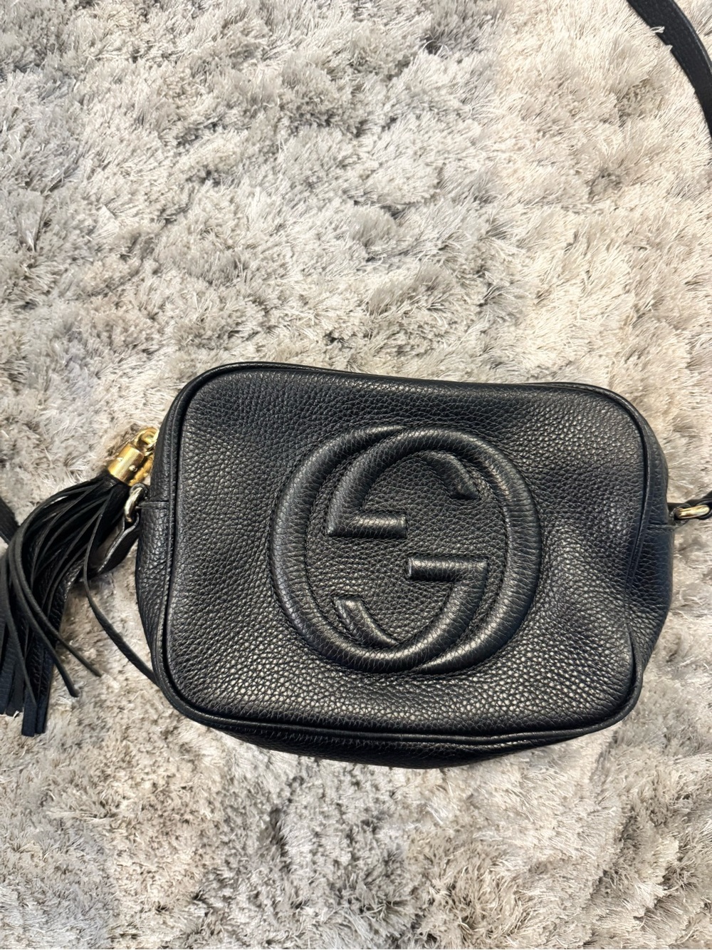 Gucci Interlocking G Black Leather Soho Disco Crossbody with Tassel - Picture 4 of 10